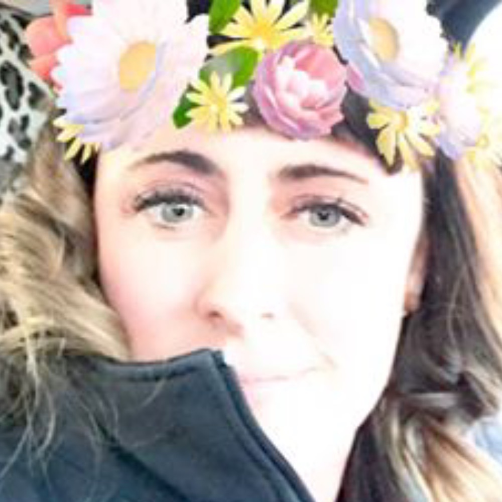 Meet your Posher, Courtney